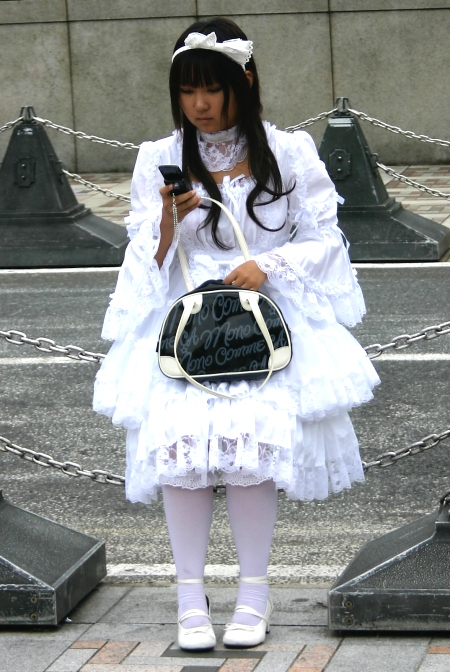 http://www.brettb.com/images/Harajuku_Girl.jpg