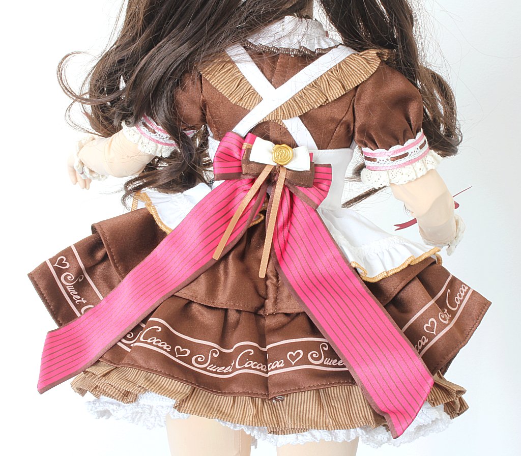Dollfie Dream Uzuki Shimamura - Smile & Sweets Version dress back detail including ribbon