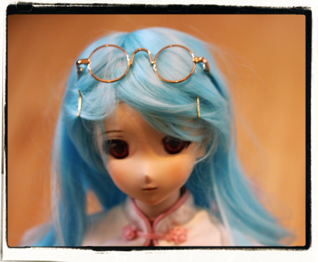 Dollfie Dream Towa with doll sized glasses