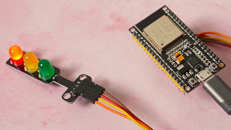 ESP32 LED Mini Traffic Light Tutorial + Code – Brettb.Com